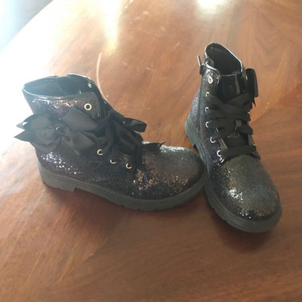 Jojo black glitter boots